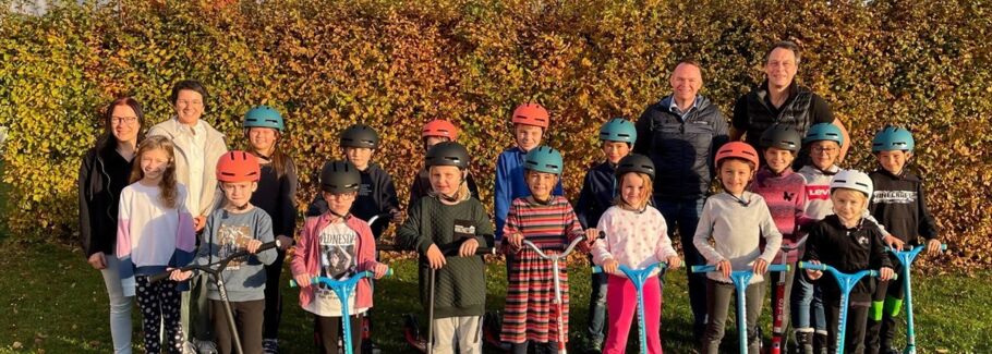 Helme und Roller